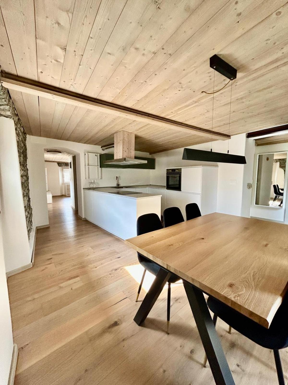 Aosta Holiday Apartments - Monte Zerbion Buitenkant foto